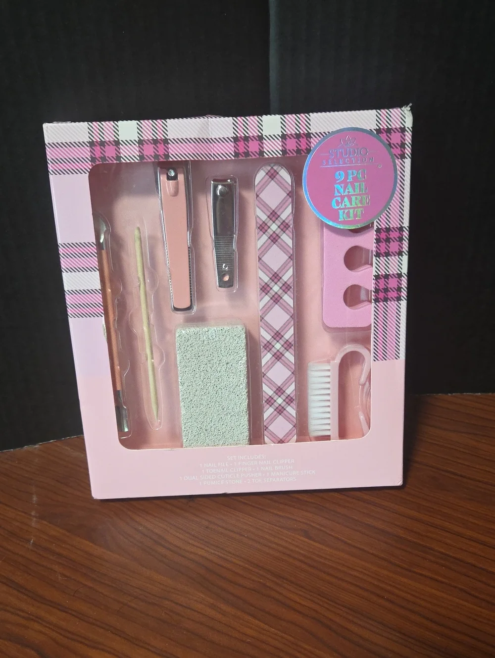 9-Piece Pink Plaid Nail Care Kit